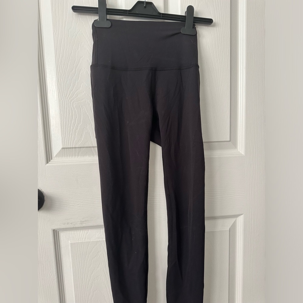 BLACK LULULEMONS